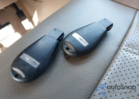 2013 Chrysler Town & Country Touring-L from USA, damaged, VIN 2C4RC1CG2DR692075